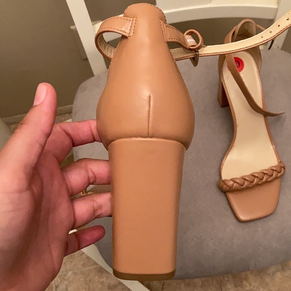 Nine West heels - Picture 5 of 8